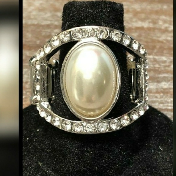 Paparazzi Rings - Picture 3 of 4